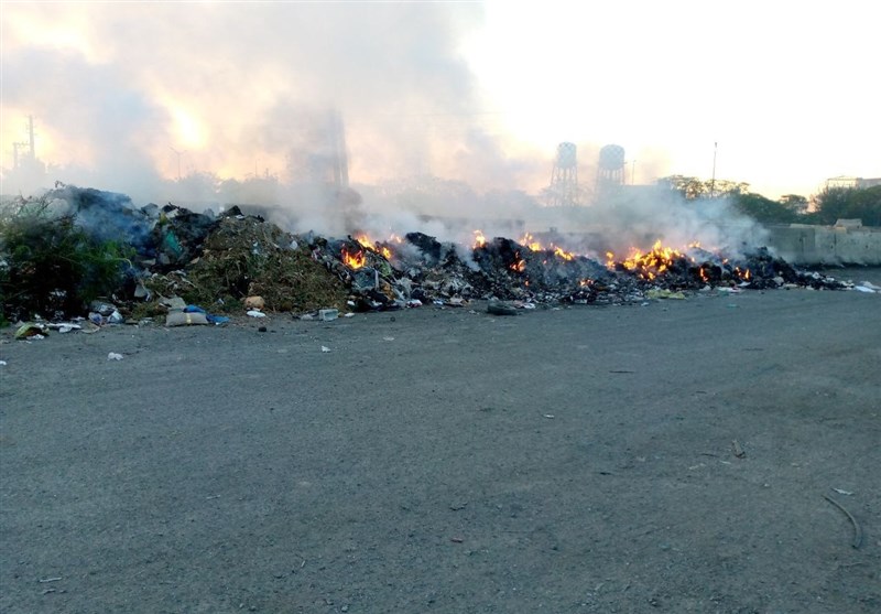 سوزاندن غیراصولی &quot;دپوی زباله‌‌ها&quot; در منطقه 19 تهران؛ تولید آلاینده‌های غلیظ جوی