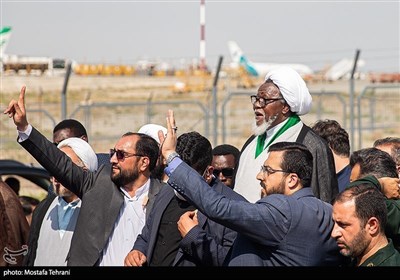 وصول الشیخ الزکزاکی إلى طهران