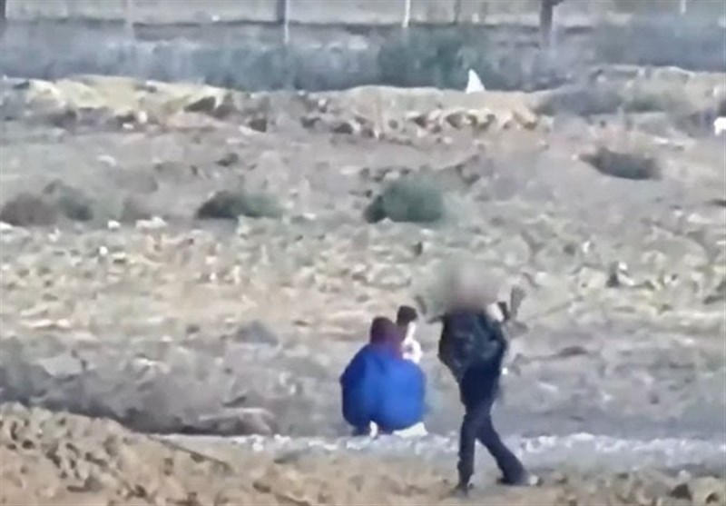 Palestinian Resistance Group Reportedly Releases Israeli Woman, Two Children (+Video)