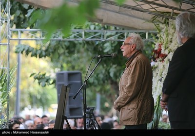 ایرج راد در مراسم تشییع پیکر آتیلا پسیانی