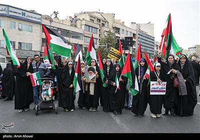 مسيرات في طهران تنديدا بجرائم الكيان الصهيوني في فلسطين