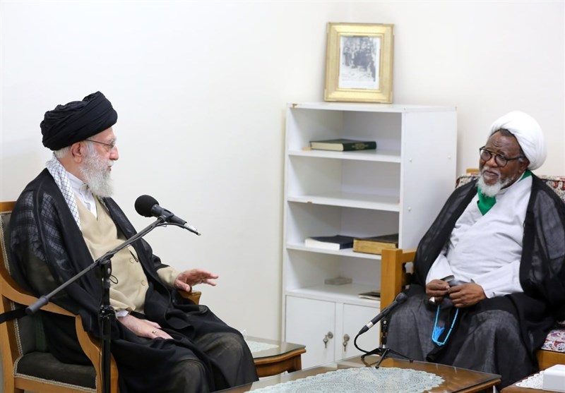 امام خامنه‌ای در دیدار شیخ زکزاکی: حرکت اسلامی در آفریقا، اروپا و شمال آمریکا درحال گسترش است/ همه باید به فلسطین کمک کنند