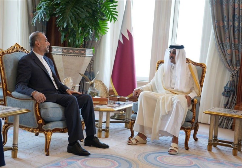 وزیر الخارجیة الإیرانی یلتقی أمیر قطر