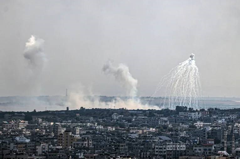 عفو بین‌الملل: اسرائیل در حمله به غیرنظامیان غزه از بمب‌های ممنوعه فسفری استفاده می‌کند