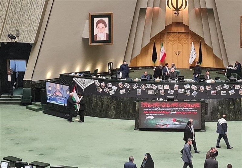 نمایش تصاویر کودکان شهید فلسطینی در مجلس/ فریاد «مرگ بر اسرائیل» نمایندگان در صحن