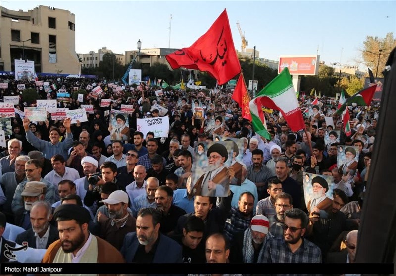 کفن‌پوشان اصفهانی در حمایت از فلسطینی‌ها به خیابان آمدند/ محکومیت جنایات اسرائیلی‌ها +‌ فیلم و تصاویر