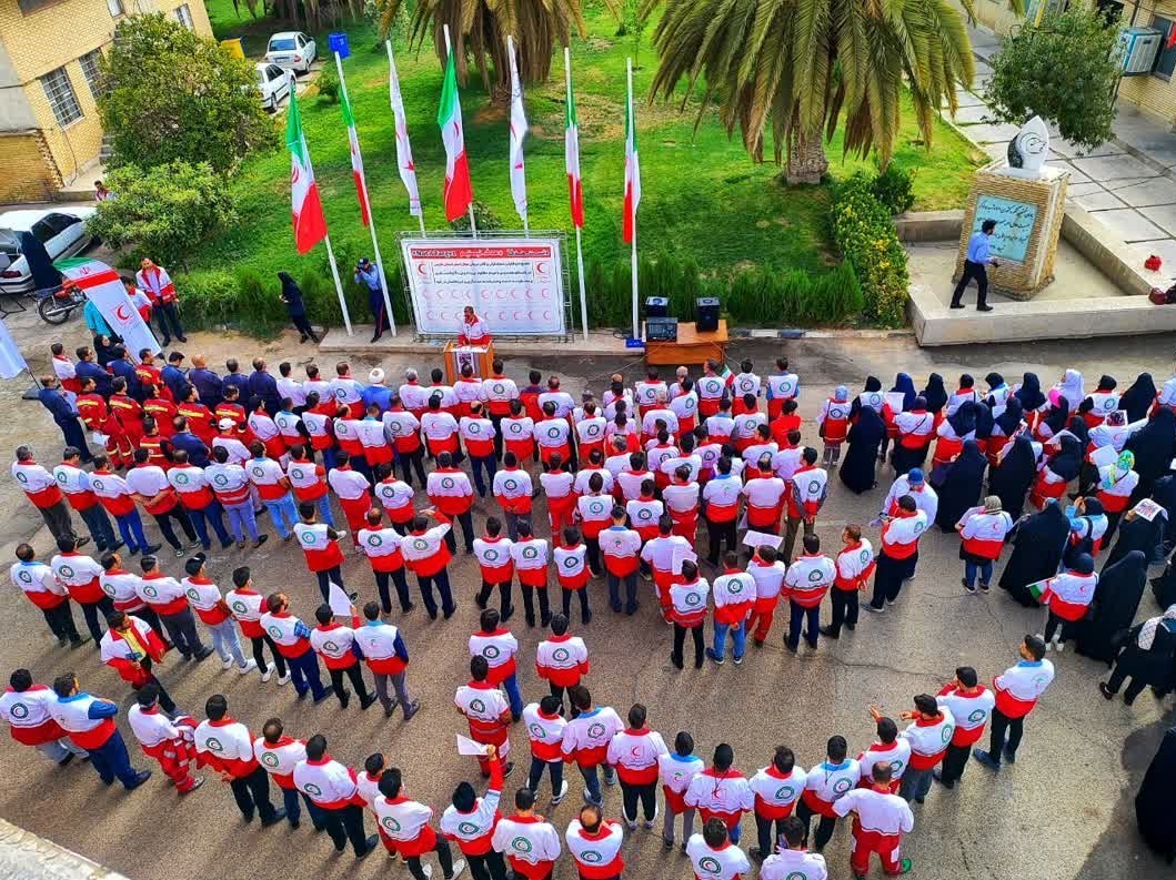 تجمع امدادگران هلال‌احمر فارس در دفاع از فلسطین/ جنایات اسرائیل محکوم شد + تصویر