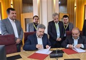 امضای تفاهم نامه ذوب آهن اصفهان وانجمن سازه های فولادی ایران
