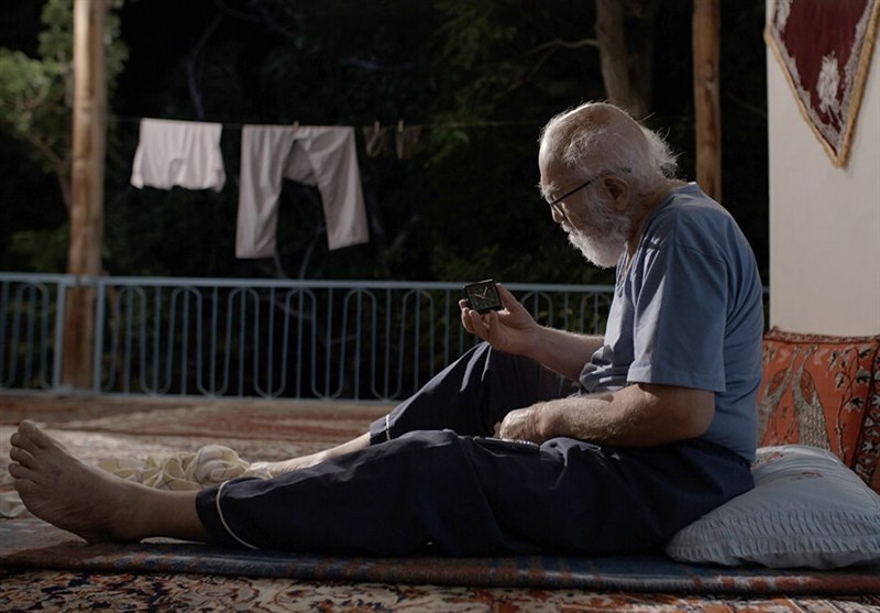 صباغیان: «اذان صبح به افق یزد» درباره اخلاق و مصائب تنهایی است/ نمی‌خواهم بلافاصله فیلم بلند بسازم