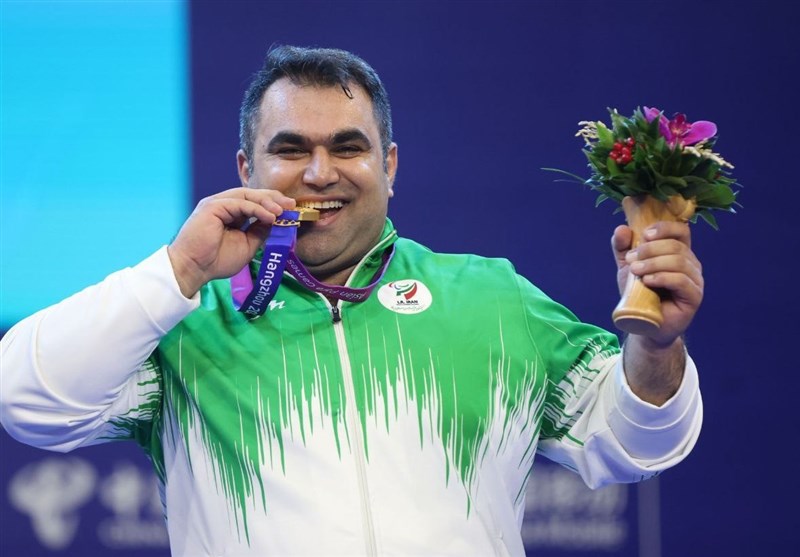احمد امین‌زاده قوی‌ترین پاراوزنه‌بردار جهان شد/ مدال طلا برای ملی‌پوش ایران در جام جهانی