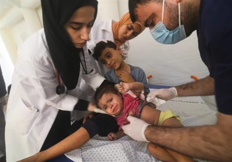 Gaza Parents Mark Children’s Names on Bodies amid Israeli Bombing