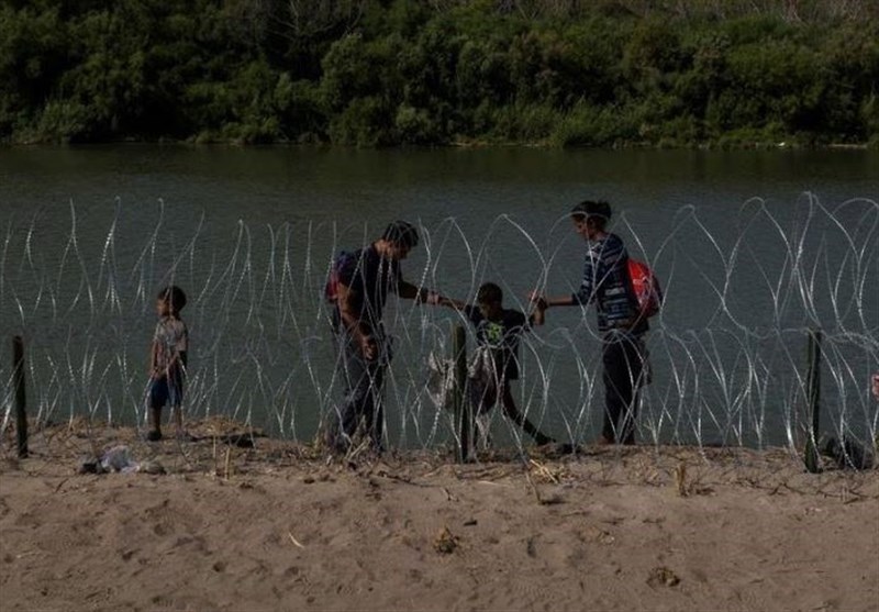 حکم موقتی منع تخریب سیم های خاردار در مرز مکزیک با آمریکا صادر شد
