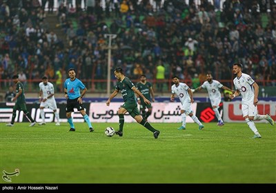 دیدار تیم های فوتبال شمس آذر قزوین و استقلال تهران
