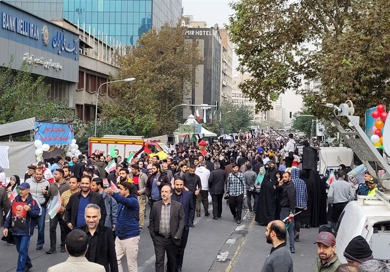Iranians Express Support for Gaza on National Day against Global Arrogance