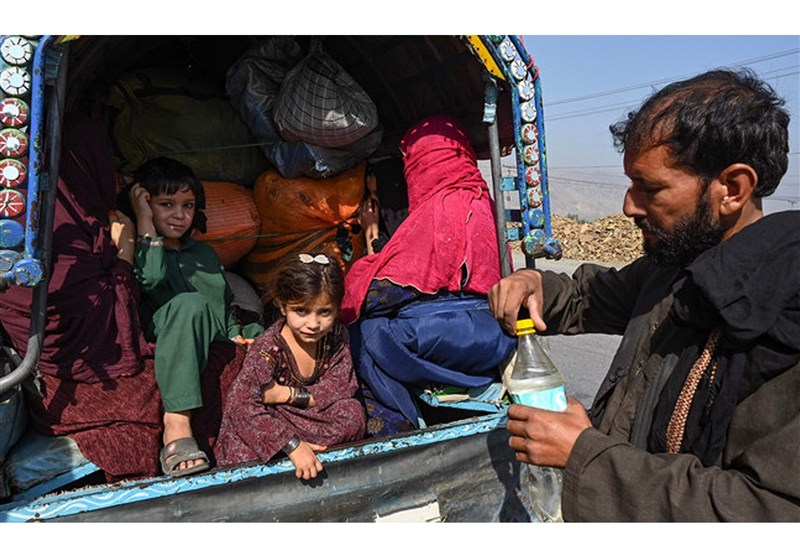 کمبود آب، غذا و سرپناه مهمترین مشکلات پناهجویان اخراج شده از پاکستان