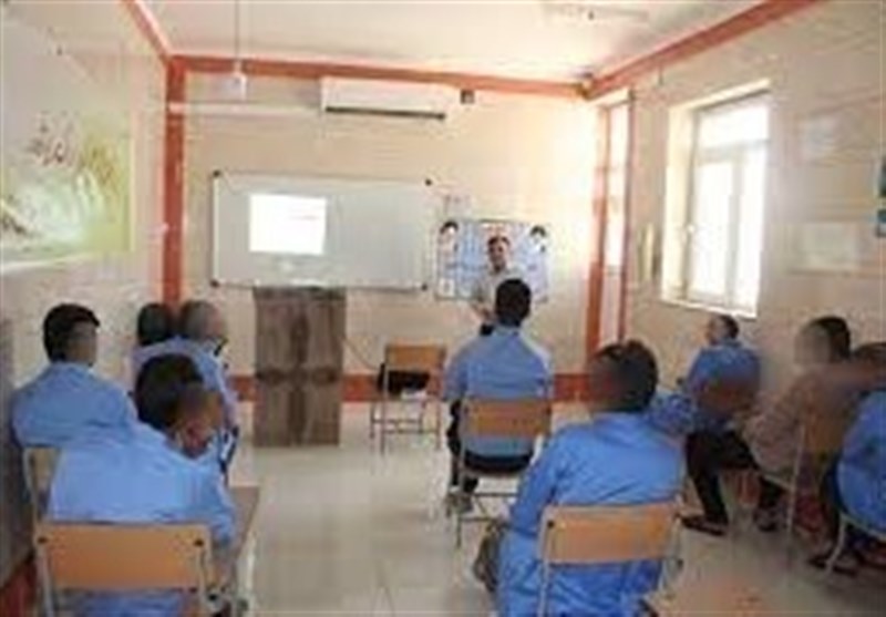 مدرسه مهارت‌آموزی و حرفه‌آموزی برای زندانی‌های استان سمنان راه‌اندازی شود