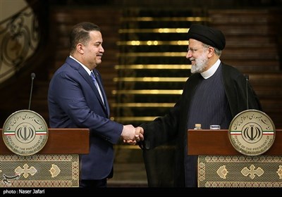 Церемония Официального приема премьер-министра Ирака президентом Ирана в Тегеране
