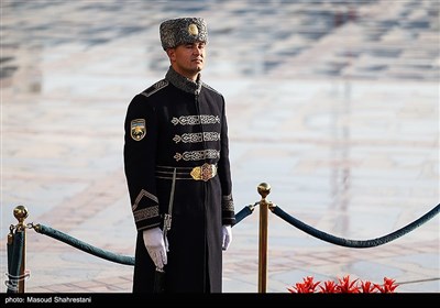 ورود رئیس جمهور به فرودگاه ازبکستان