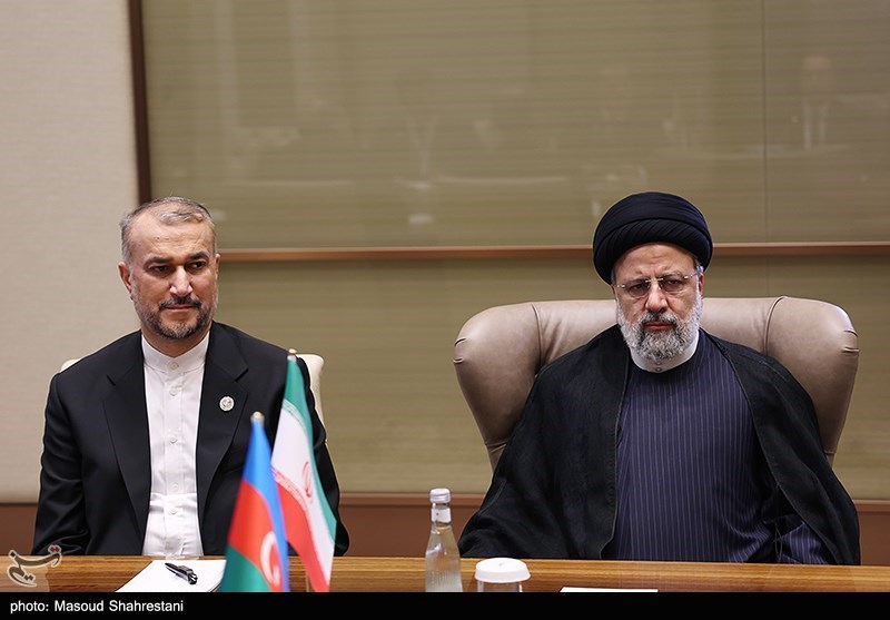 Reisi: Komşularla İlişkileri Geliştirmek İran&apos;ın Dış Politikasının Önceliğidir