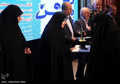 نخستین نشست بین المللی زنان ایرانی معماران تمدن سازدر نهضت ترجمه-همدان