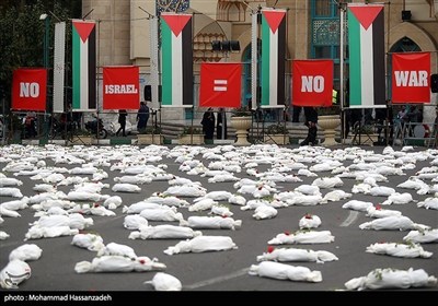 Траур по погибшим детям Газы в Тегеране