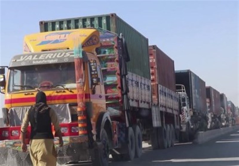 طالبان خواستار آزادی 450 کانتینر بازرگانان افغان در کراچی شد