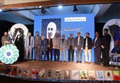 آیین بزرگداشت پیشکسوت نشر حاج «احمد عطایی» برگزار شد/ هدیۀ رهبر انقلاب به ناشری با بیش از 800 عنوان کتاب