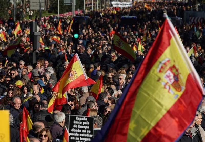 اعتراضات گسترده علیه سانچز بعد از عهده داری مجدد نخست وزیری اسپانیا