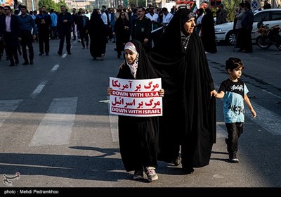 مسيرات حاشدة في المدن الإيرانية نصرة لأطفال ونساء غزة