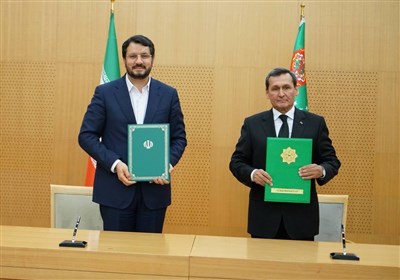  ۲ سند اجرایی به ارزش ۱ میلیارد دلار بین ایران و ترکمنستان امضا شد/ تسویه اصل بدهی گازی تهران به عشق‌آباد 