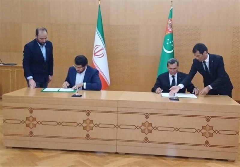 Iran, Turkmenistan Ink 2 Cooperation Documents to Bolster Bilateral Ties