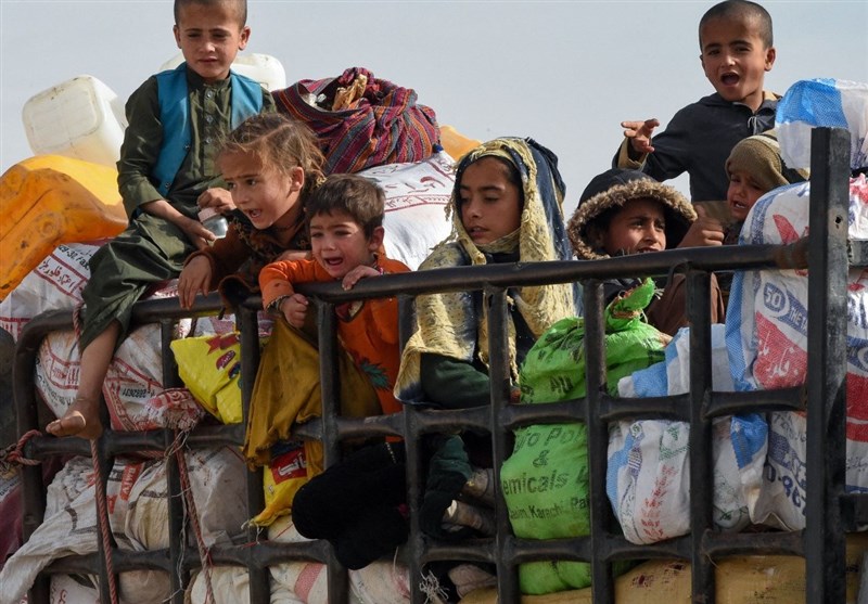 حدود 25 درصد افغان‌های اخراجی از پاکستان کودکان زیر 5 سال هستند