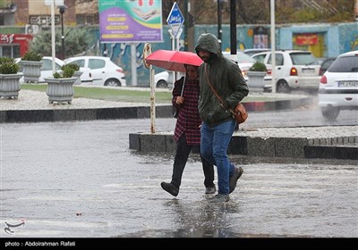 بارش باران پاییزی در همدان