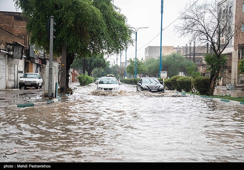 آبگرفتگی شدید معابر در کرمان/ بارش برف و باران تا کنون خسارتی نداشت