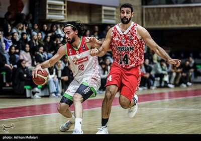 دیدار تیم‌های مهرام تهران و شهرداری گرگان در هفته پنجم لیگ برتر بسکتبال