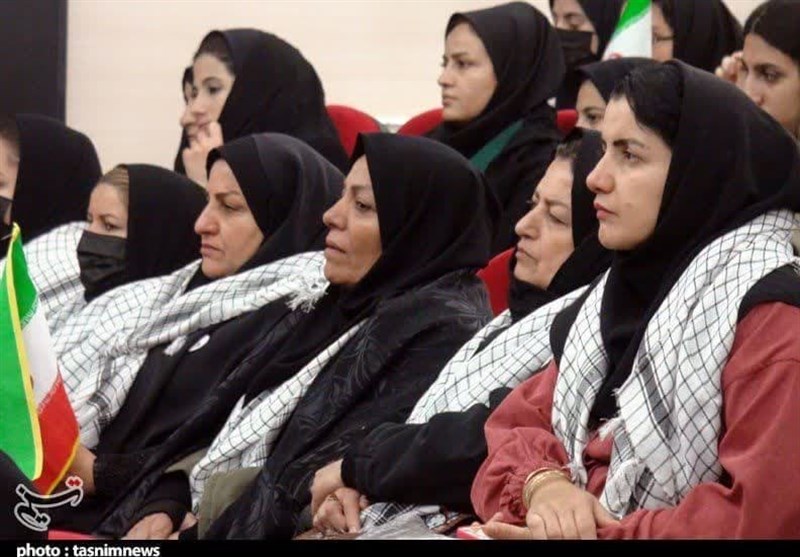 اجتماع بزرگ دختران حاج قاسم در نقطه مرزی کردستان 