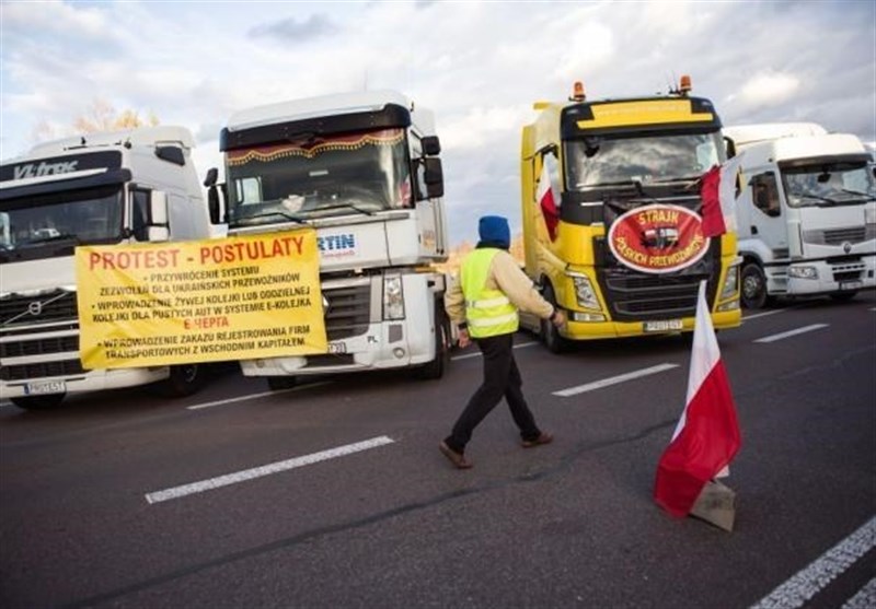 Polish Border Protest Organizer Plans to Extend Blockade until February