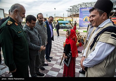 استقبال از علی سلاجقه رئیس سازمان حفاظت محیط زیست در مراسم نخستین کنگره شهدا و ایثارگران محیط زیست کشور به میزبانی استان خوزستان