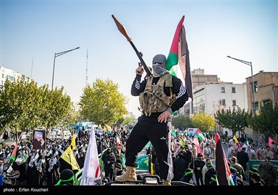 رزمایش 50‌‌ هزار نفری بسیجیان در تهران