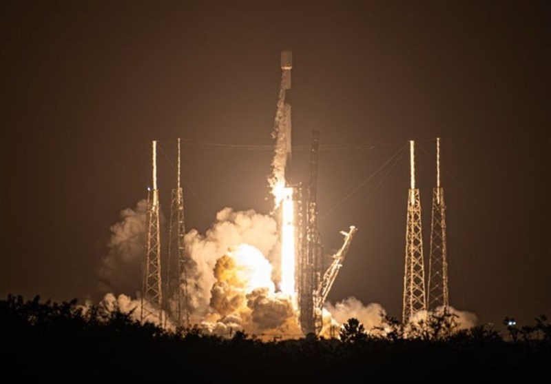 موشک &quot;فالکون9&quot; اسپیس‌ایکس 23 ماهواره استارلینک را به فضا پرتاب کرد