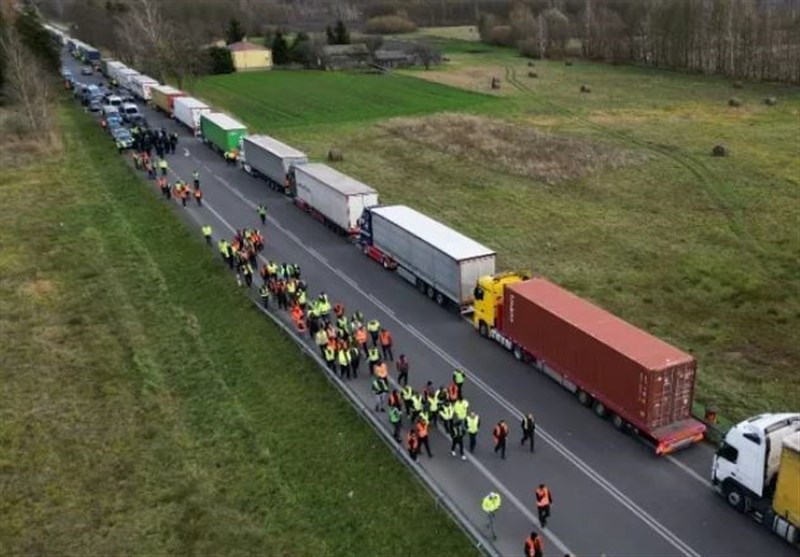سقوط صادرات اوکراین با اقدام کامیون‌داران و کشاورزان لهستانی