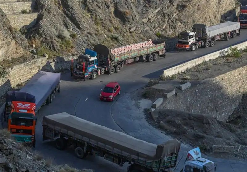اعمال محدودیت‌های پاکستان بر رانندگان حامل کالاهای تجاری افغانستان