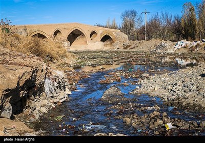 وضعیت نامناسب پل تاریخی حاج سید محمد - زنجان