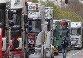 اعتراض کامیون داران آلمانی به سیاست‌های دولت/ فعالان زیست محیطی هم تجمع کردند