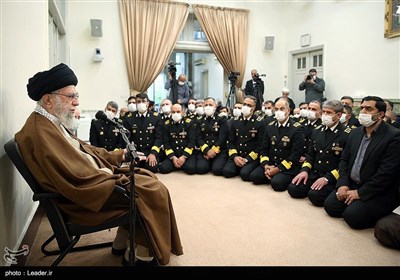 Iranian Navy Officers Meet Leader in Tehran