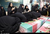تشییع پیکر 8 شهید مدافع حرم در مشهد- عکس خبری تسنیم