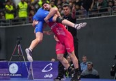 کشتی آزاد قهرمانی کشور| پیروزی سوادکوهی در فینال زودرس با نایب قهرمان جهان/ شکست امیرمحمد یزدانی در وزن جدید