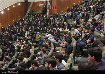 نشست پرسش و پاسخ با دانشجویان در دانشگاه شهید چمران اهواز 