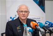 کناره‌گیری رئیس فدراسیون جهانی والیبال نشسته