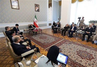  آملی‌ لاریجانی با وزیر ارتباطات بین المللی حزب کمونیست چین دیدار کرد 